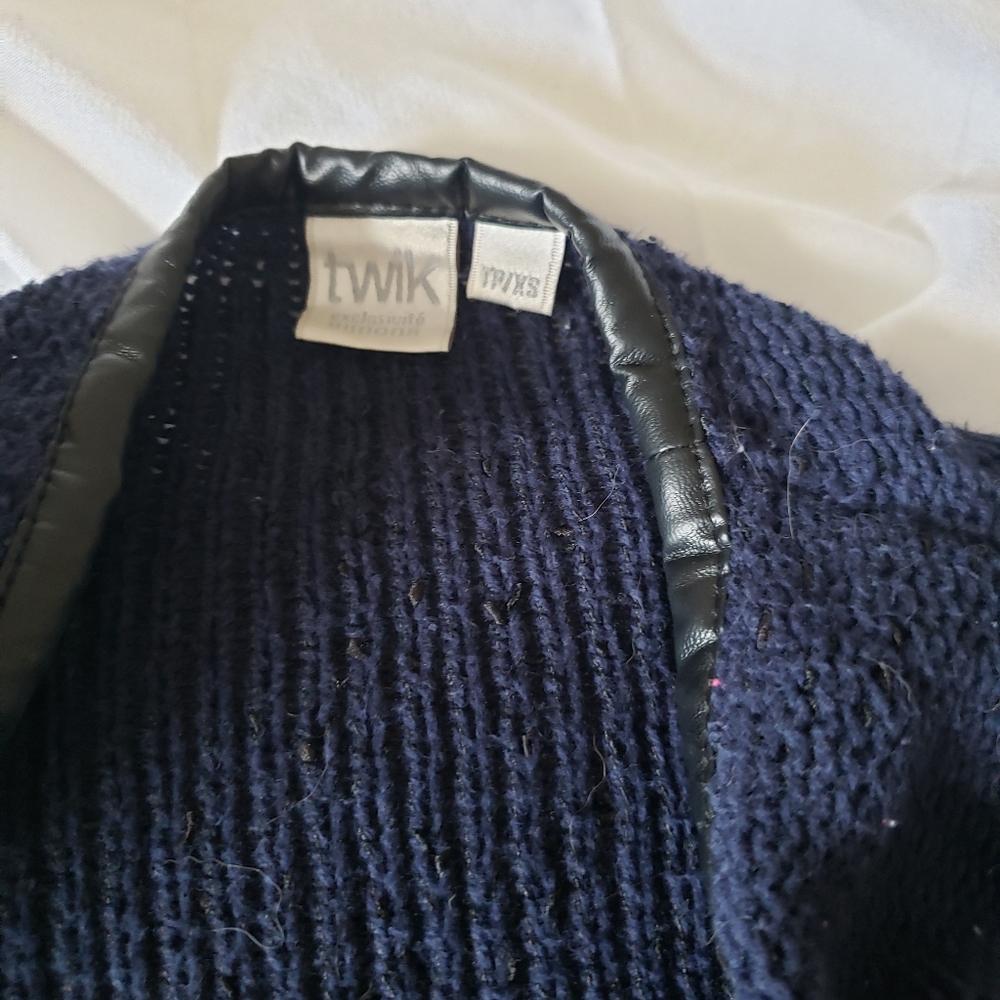 Jacket - Picture 3 of 4